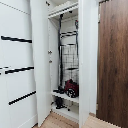 Apartment Petrovdom 2-237 In Warsaw, Rc Bliska Wola Tower *