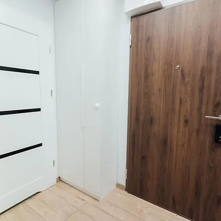 2-237 In Warsaw, Rc Bliska Wola Tower, 29 Marcina Kasprzaka, Petrovdom Varsavia